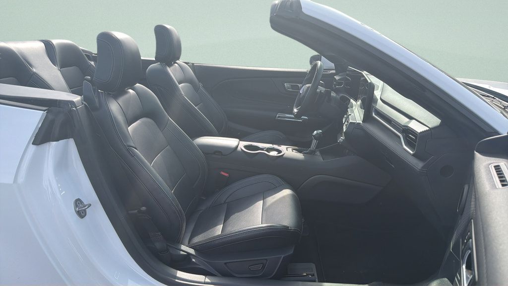 Used 2025 Ford Mustang GT Premium RWD image 22