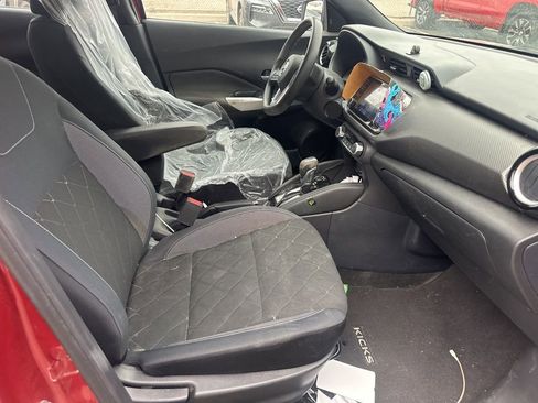 Used 2018 Nissan Kicks SV w/ Exterior Package image 5