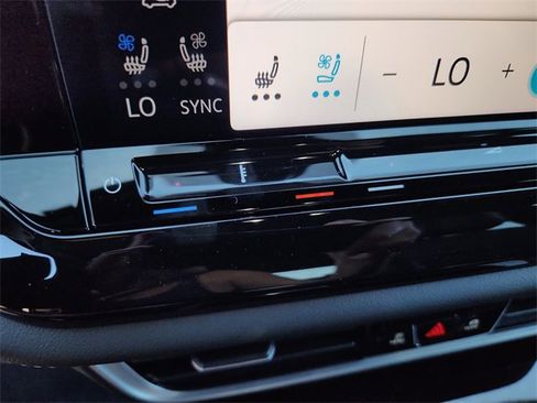 New 2026 Volkswagen Atlas Cross Sport SEL Premium R-Line image 13