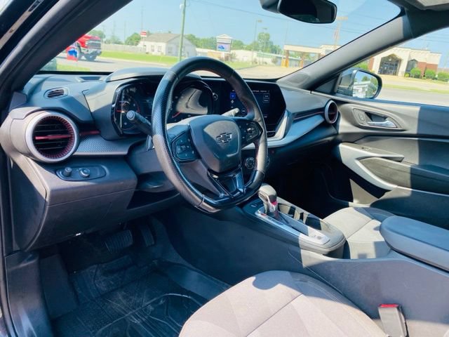 Used 2025 Chevrolet Trax RS FWD image 22