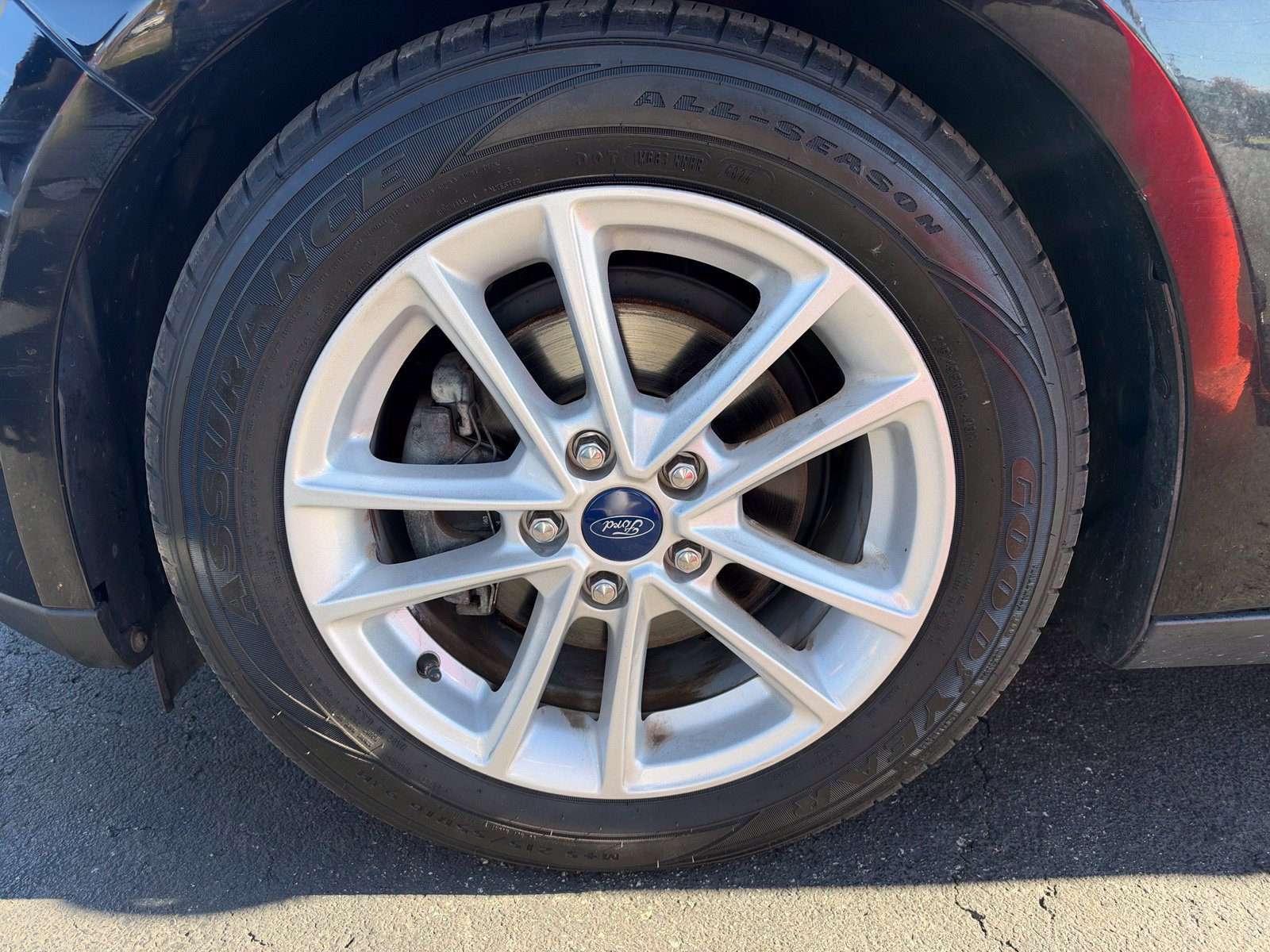 Used 2018 Ford Focus SE FWD image 18