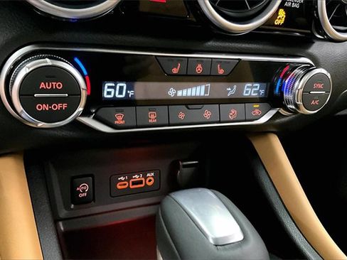 New 2025 Nissan Sentra SV w/ SV Premium Package image 25