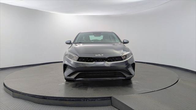 Used 2023 Kia Forte LXS w/ LXS Technology Package FWD image 12