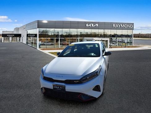Certified 2023 Kia Forte GT FWD image 7