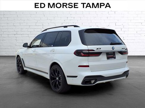 Used 2023 BMW X7 xDrive40i w/ Executive Package AWD/4WD image 3