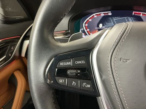 Certified 2023 BMW 530i w/ Premium Package image 16