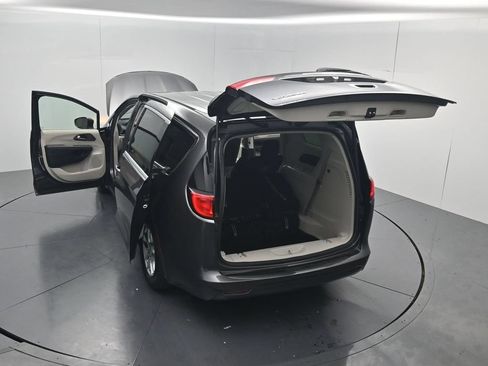 Used 2023 Chrysler Voyager LX FWD image 52