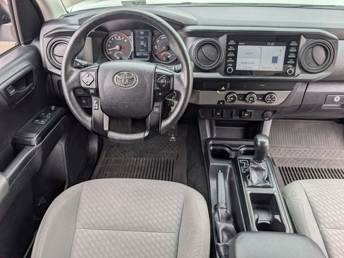 Used 2022 Toyota Tacoma SR RWD image 4