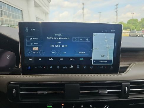 Used 2025 Lincoln Corsair Reserve FWD image 15