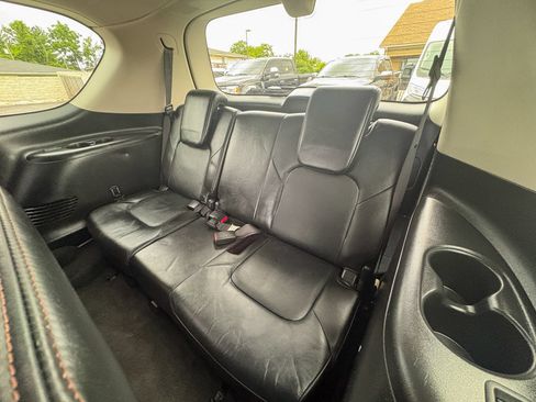 Used 2020 Nissan Armada Platinum w/ Captain's Chairs Package AWD/4WD image 29
