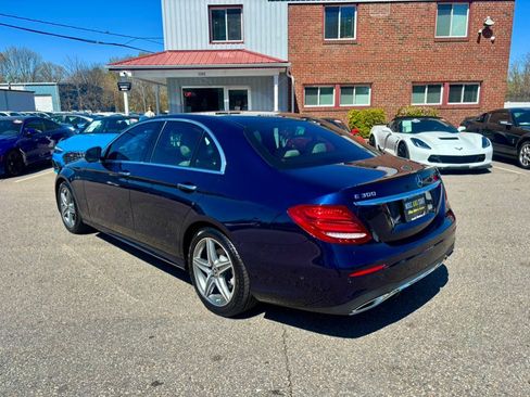 Used 2018 Mercedes-Benz E 300 4MATIC image 6