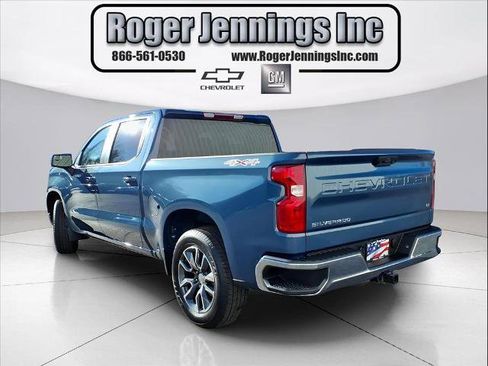 Used 2024 Chevrolet Silverado 1500 LT image 3