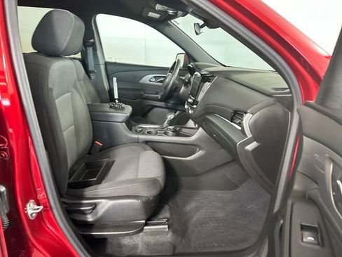 Used 2023 Chevrolet Traverse LT w/ LPO, Floor Liner Package image 34
