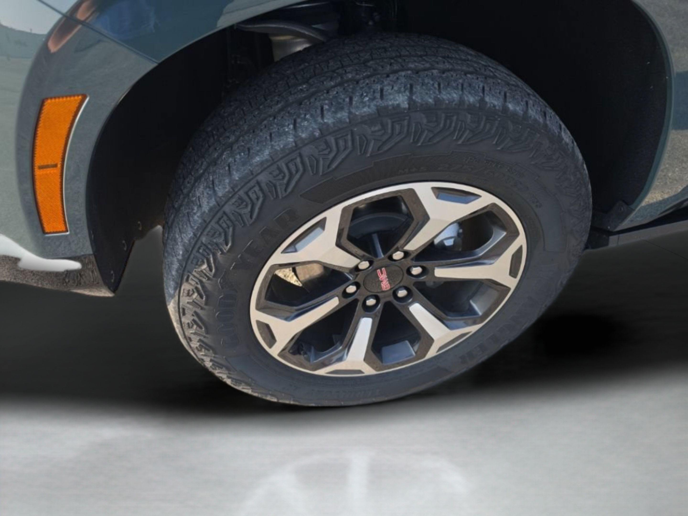 Used 2026 GMC Yukon AT4 Ultimate AWD/4WD image 36