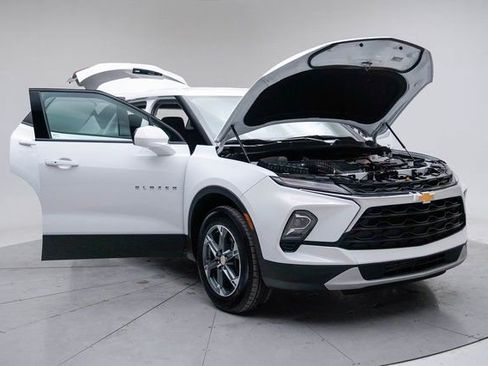 Used 2025 Chevrolet Blazer LT image 14