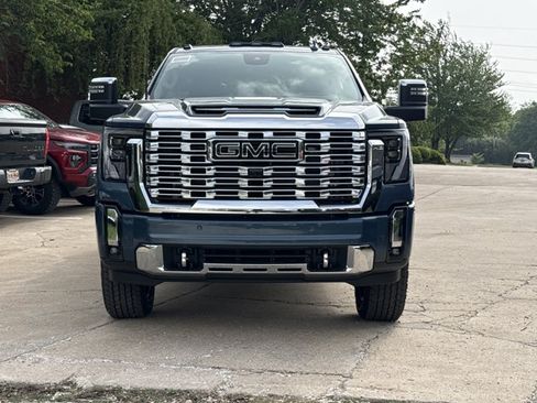 New 2026 GMC Sierra 2500 Denali w/ Denali Reserve Package AWD/4WD image 10