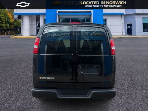 New 2026 Chevrolet Express 2500 RWD image 6