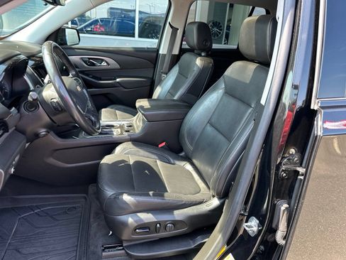 Used 2020 Chevrolet Traverse Premier w/ Redline Edition AWD/4WD image 18