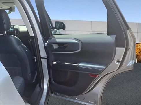 Used 2023 Ford Bronco Sport Outer Banks w/ Tech Package image 11