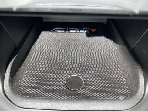 Used 2024 Chevrolet Silverado 1500 High Country w/ Technology Package image 17