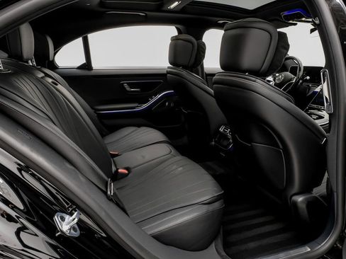 Used 2023 Mercedes-Benz S 580 4MATIC Sedan w/ AMG Line image 33