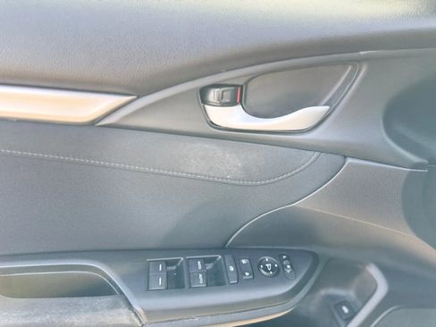 Used 2016 Honda Civic EX image 32