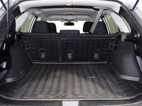 Used 2016 Subaru Outback 2.5i Premium image 36