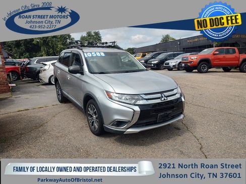 Used 2018 Mitsubishi Outlander SEL AWD/4WD image 1