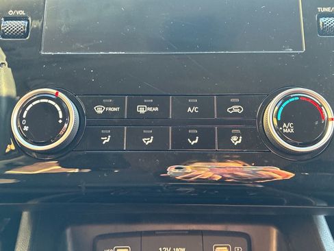 Used 2022 Hyundai Tucson SE image 26