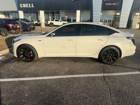 Certified 2022 Cadillac CT5 V w/ Premium Package image 2