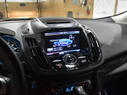 Used 2014 Ford Escape Titanium FWD image 20