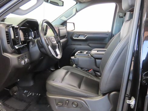 Certified 2025 GMC Sierra 1500 SLT AWD/4WD image 18