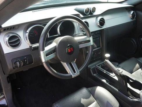 Used 2006 Ford Mustang GT Premium RWD image 12