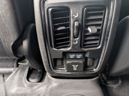 Used 2021 Jeep Grand Cherokee Limited image 25