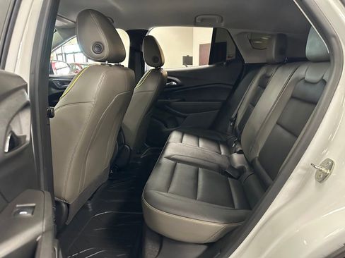 Used 2024 Chevrolet Trax ACTIV w/ Driver Confidence Package image 26