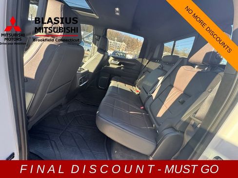 Used 2023 Chevrolet Silverado 1500 High Country w/ High Country Premium Package image 33