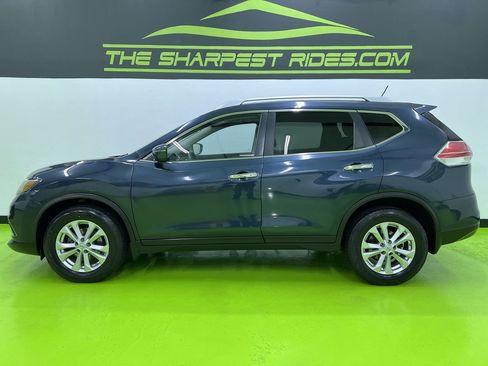 Used 2016 Nissan Rogue SV AWD/4WD image 6