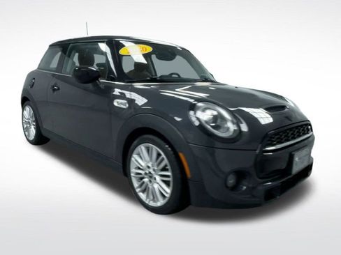 Used 2020 MINI Cooper S image 17