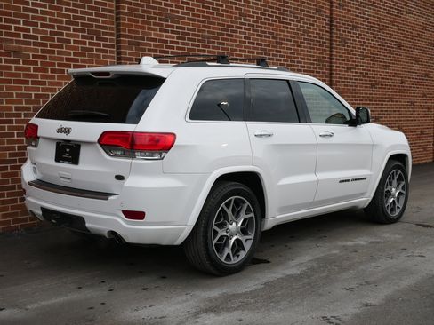 Used 2020 Jeep Grand Cherokee Overland image 25