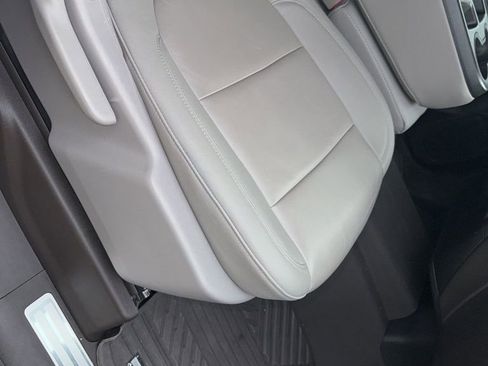 Used 2021 Chevrolet Silverado 1500 LT w/ All Star Edition Plus image 9