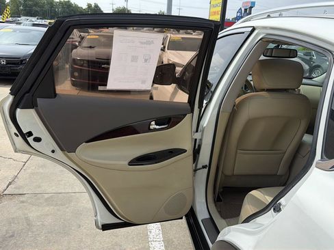 Used 2015 INFINITI QX50 Journey w/ Premium Package RWD image 32