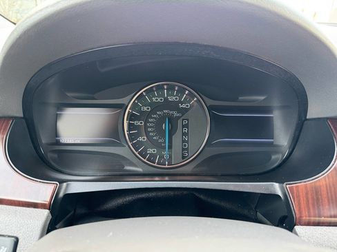 Used 2013 Ford Edge Limited image 24