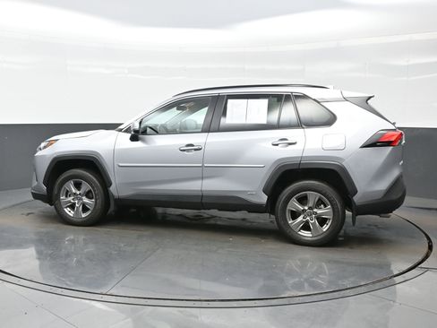 Used 2024 Toyota RAV4 XLE image 3