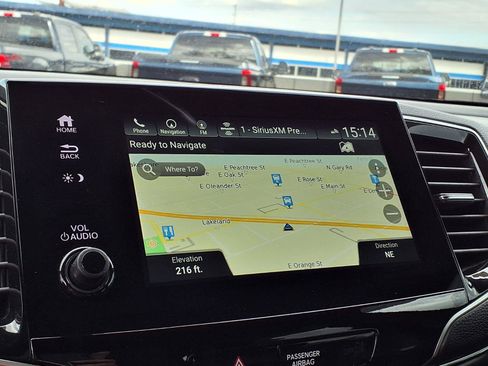 Used 2025 Honda Passport Black Edition image 11