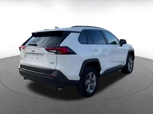 Used 2025 Toyota RAV4 XLE image 12