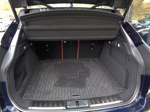 Used 2024 Jaguar F-PACE R-Dynamic S image 19