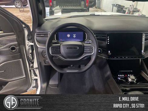 Used 2024 Jeep Wagoneer Series II AWD/4WD image 14
