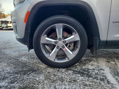 Used 2021 Jeep Grand Cherokee L Limited image 16