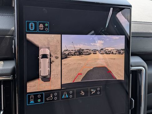 New 2026 GMC Yukon Denali w/ Advanced Technology Package AWD/4WD image 18