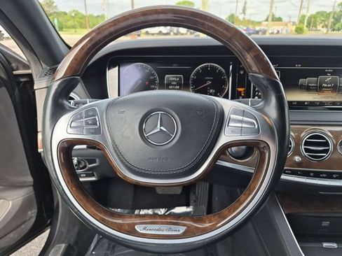 Used 2014 Mercedes-Benz S 550 Sedan image 19